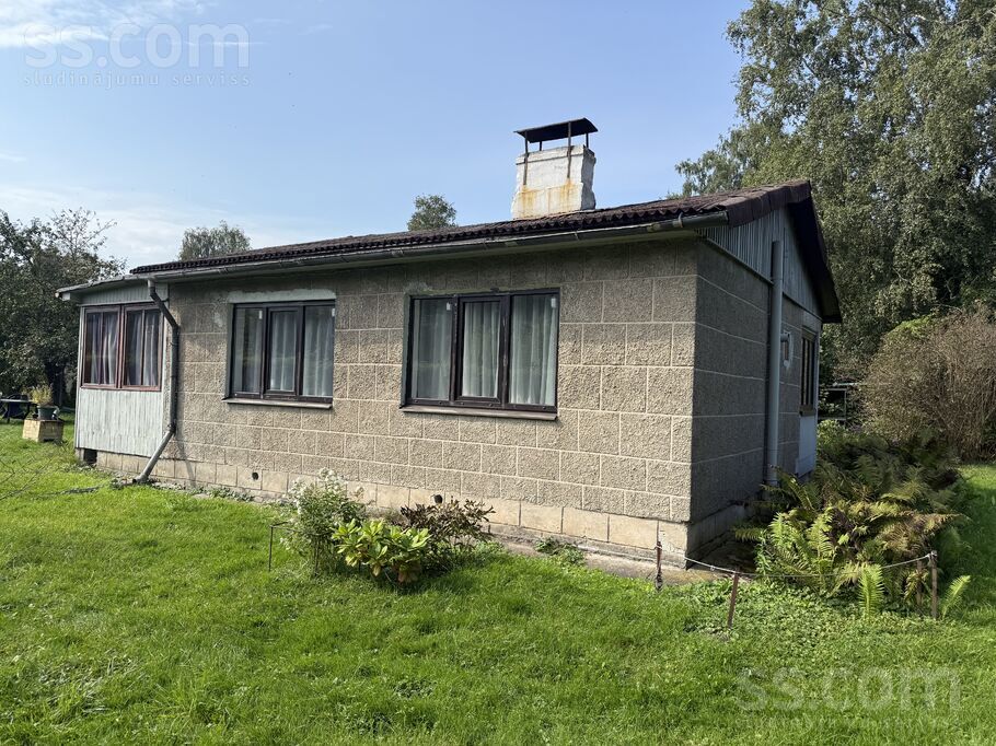 Liliyu 48, Garupe, Rīgas rajons, Carnikavas nov. — maja