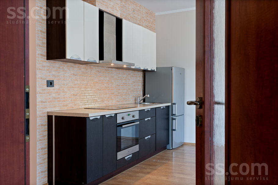 Ziepniekkalna 64, Rīga — dzivoklis