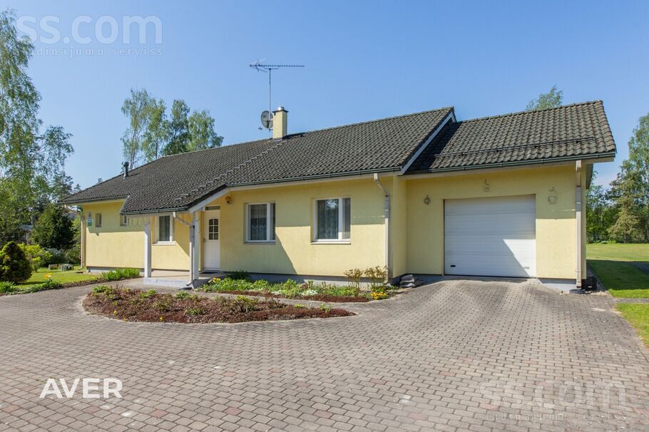 Zeltkalnu iela, Jeņči, Rīgas rajons, Ķekavas pag. — maja