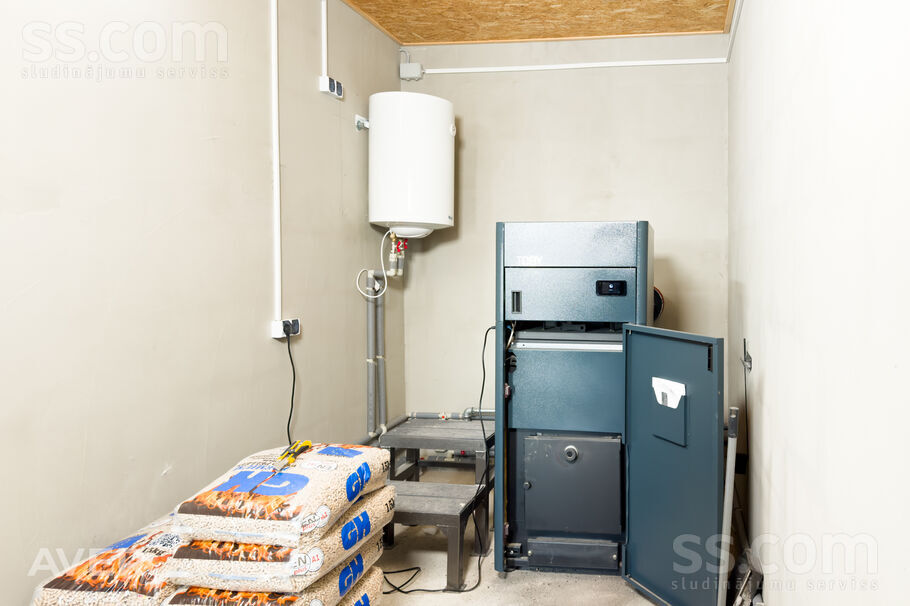 Oškalna 49a, Daugavpils un raj., Daugavpils — maja