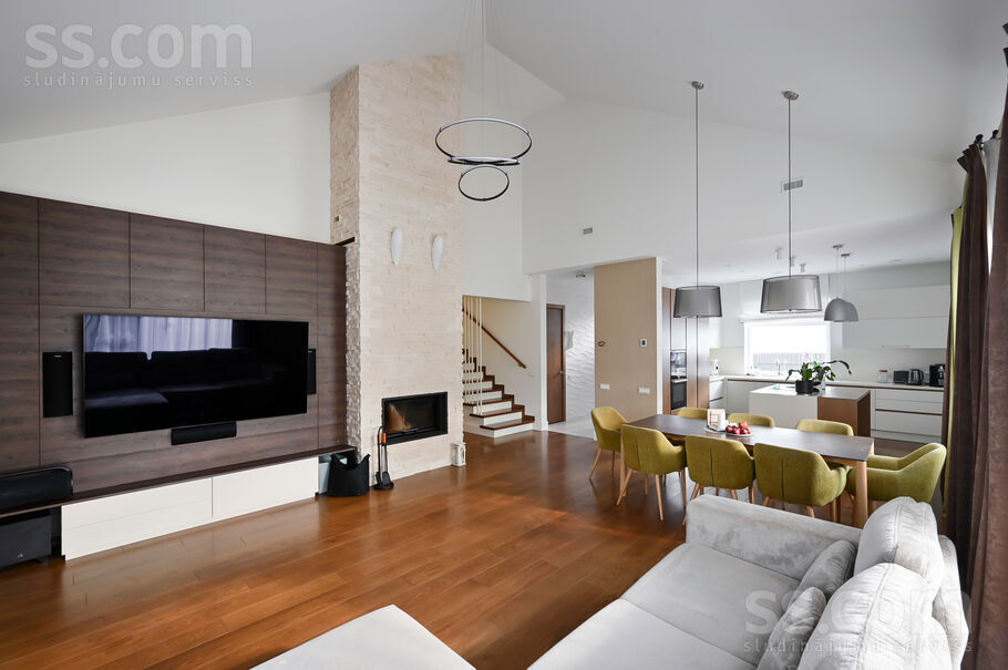 Maijrožu iela 4, Sunīši, Rīgas rajons, Garkalnes nov. — maja