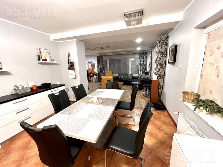 Līvkalna 14, Rīgas rajons, Sigulda — maja