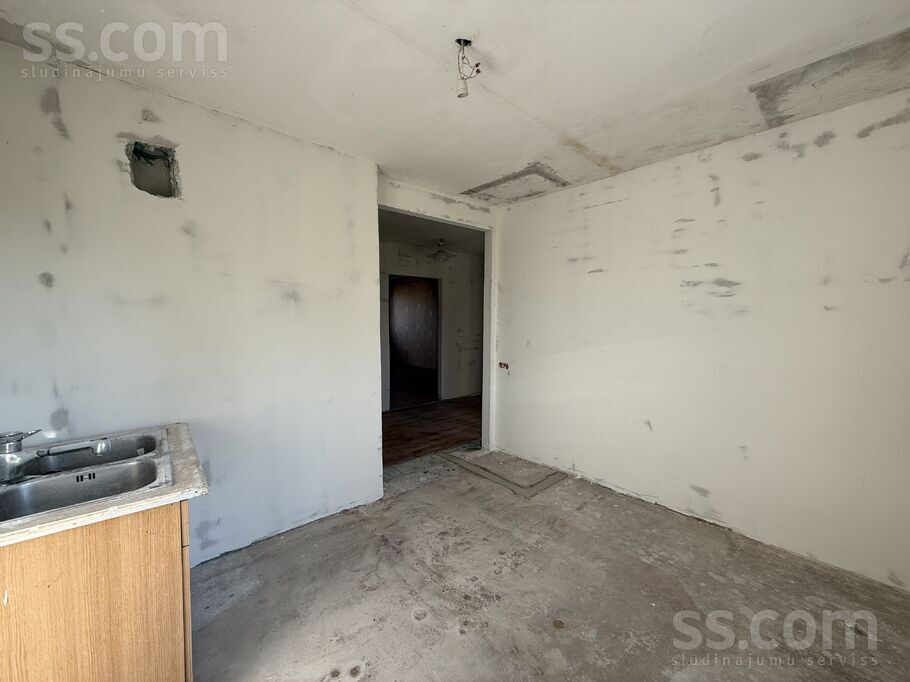 Viesturu 13, Sala, Jēkabpils un raj., Salas pag. — dzivoklis