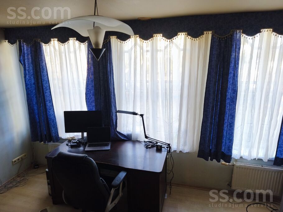 Aizputes iela 16, Jūrmala — maja