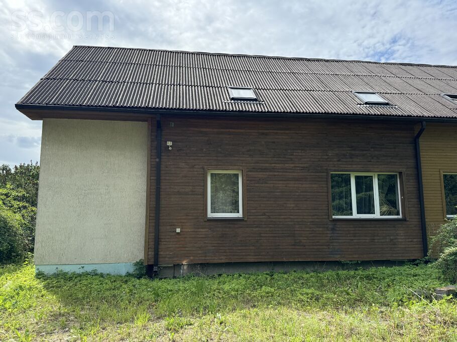 Dāvja iela 24, Jūrmala — maja