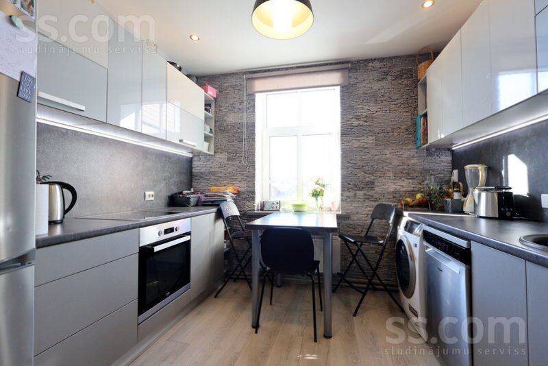 Tirgus iela 27/29, Liepāja un raj., Liepāja — dzivoklis