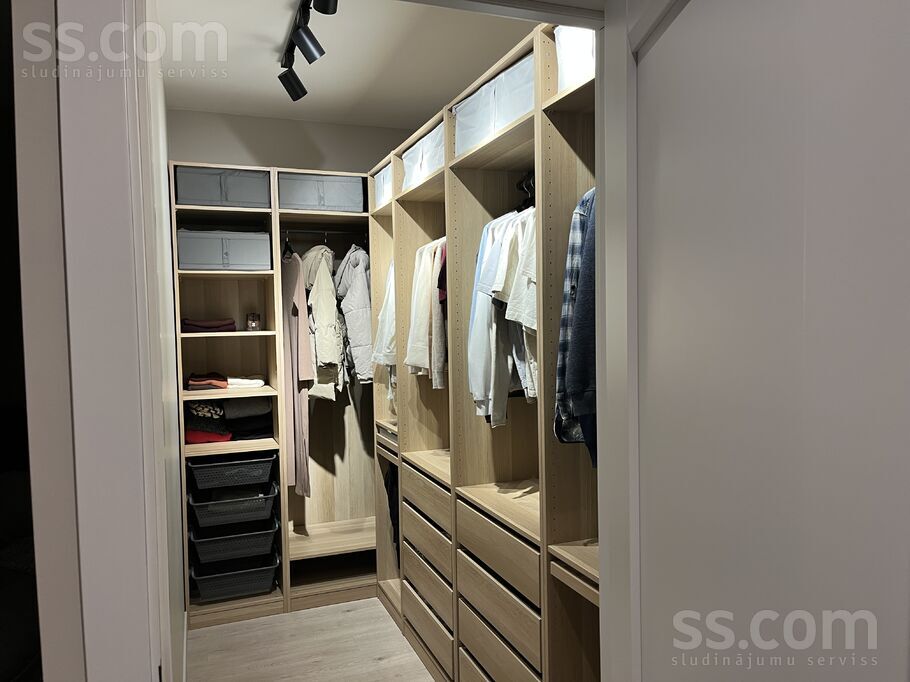 Lapeņieki, Abavas 5, Rīgas rajons, Baloži — maja