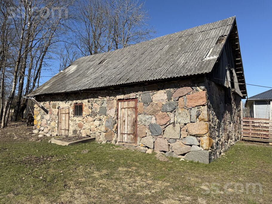 Lienes iela, Madona un raj., Madona — maja