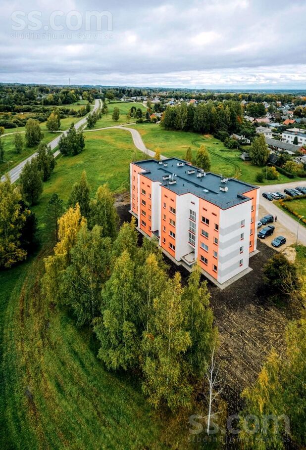 Priežu iela 6, Madona un raj., Madona — dzivoklis