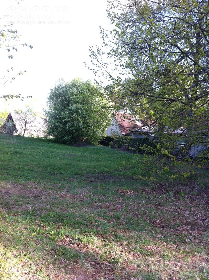 Teterlīču iela 2b/2c, Rīgas rajons, Saulkrasti — zeme