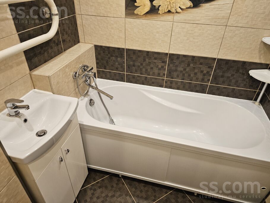 Blaumaņa 3, Jelgava un raj., Jelgava — dzivoklis