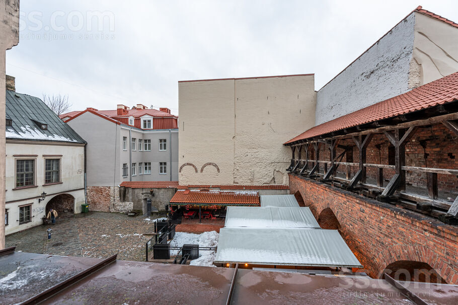 Jāņa sēta 1, Rīga — maja