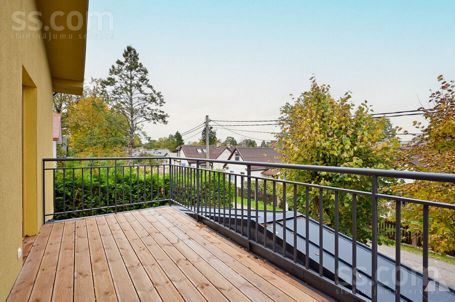 Kanālu iela 26a, Jūrmala — maja