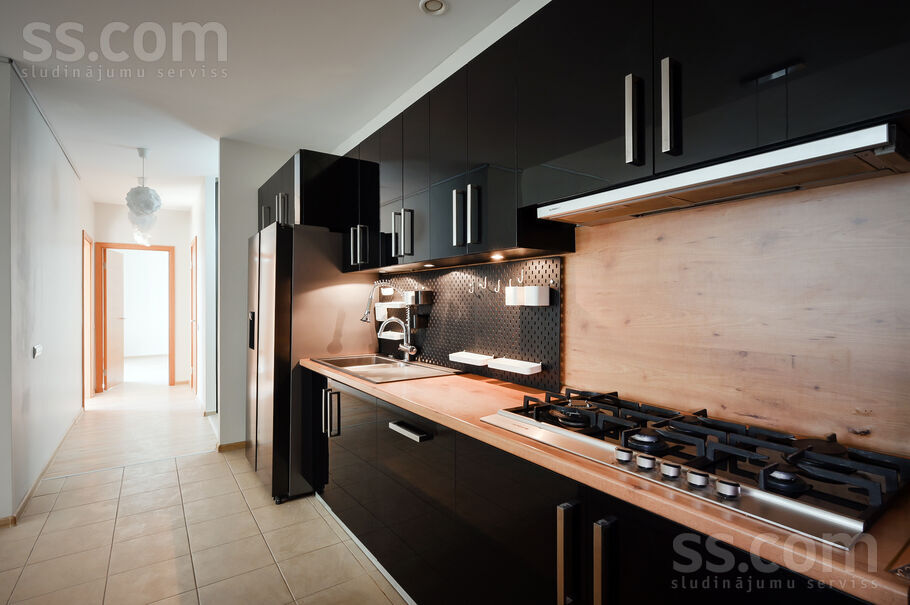 Anniņmuižas bulvāris 38k1, Rīga — dzivoklis