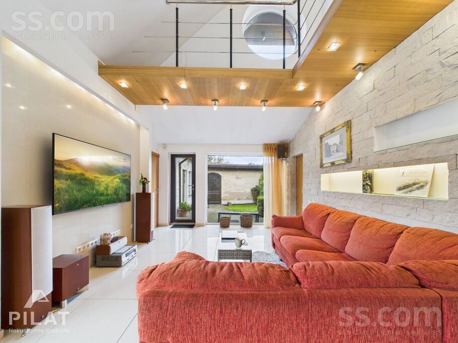 Ābeļu iela 3, Liepāja un raj., Liepāja — maja