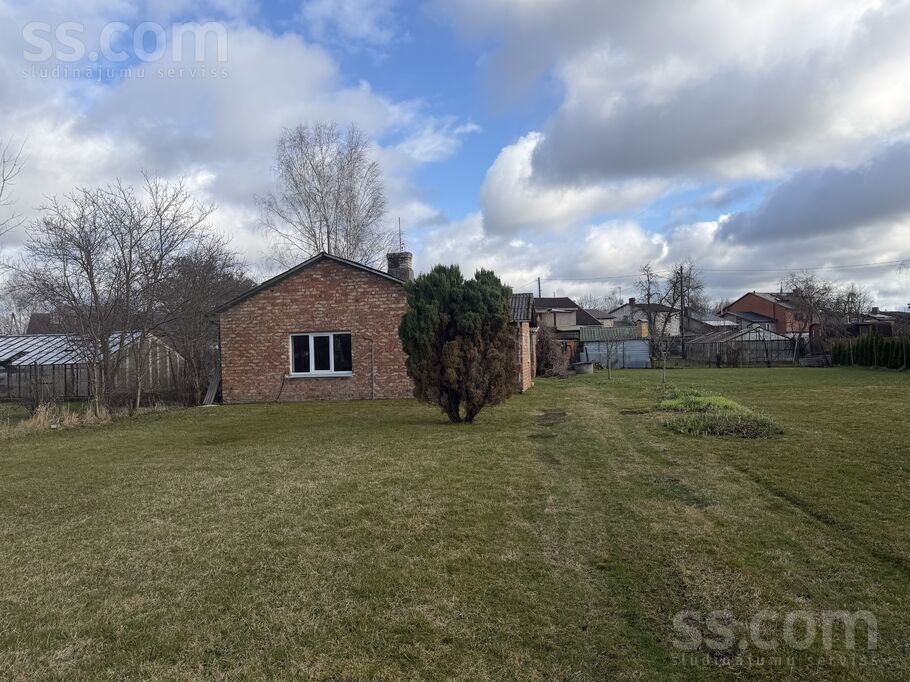 Smislu 19, Jelgava un raj., Jelgava — maja