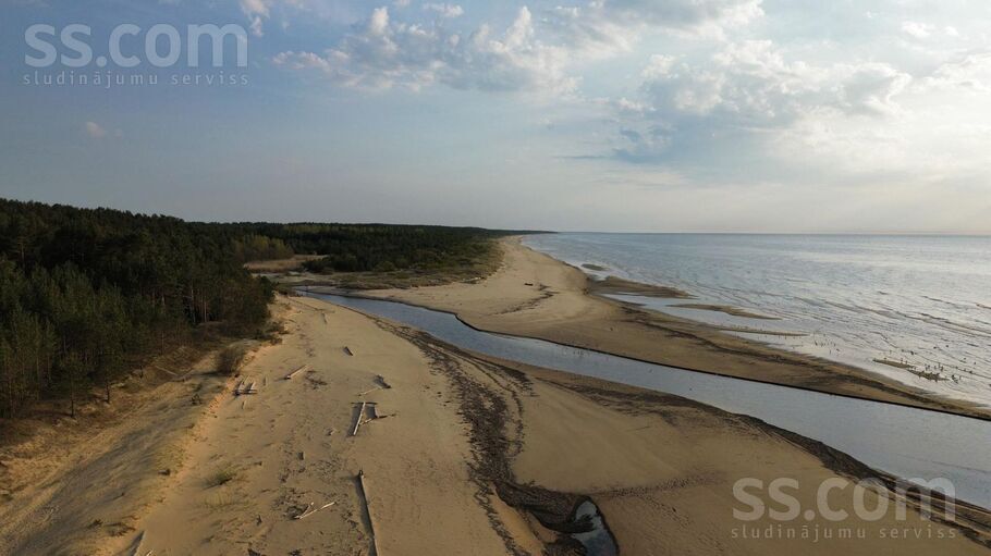 Ladiņu iela 5, Lilaste, Rīgas rajons, Saulkrastu l. t. — maja