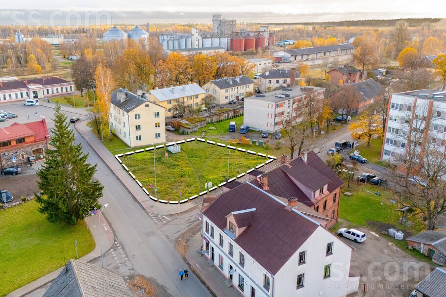 Stacijas iela 46, Valmiera un raj., Valmiera — zeme