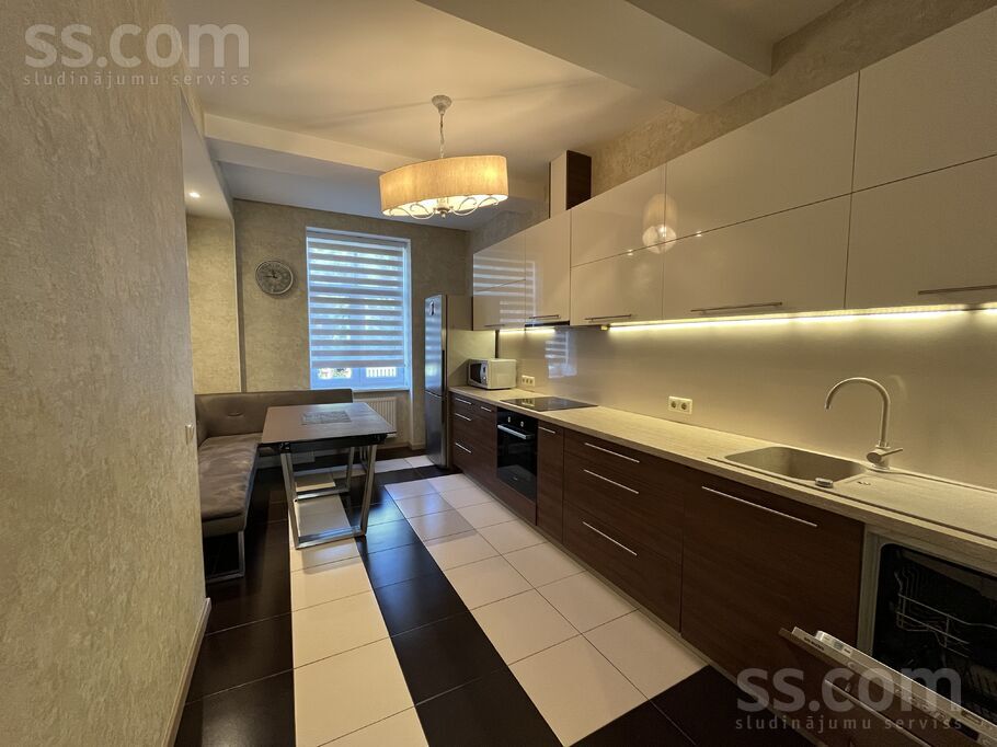 Krišjāņa Valdemāra 20/24, Liepāja un raj., Liepāja — dzivoklis