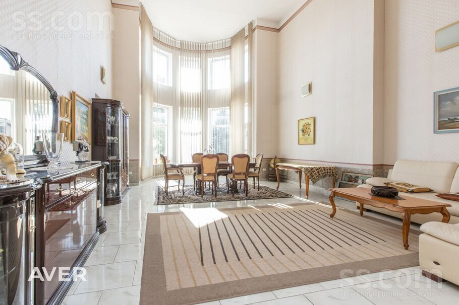 Liliju iela, Mārupe, Rīgas rajons, Mārupes pag. — maja