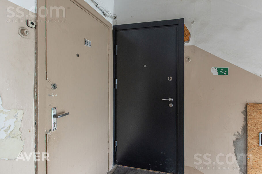 Asteru 4, Jelgava un raj., Jelgava — dzivoklis