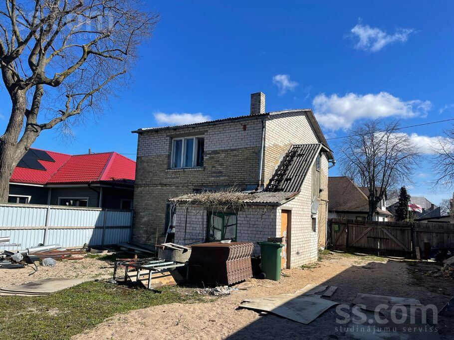 Puķu 22, Ventspils un raj., Ventspils — maja