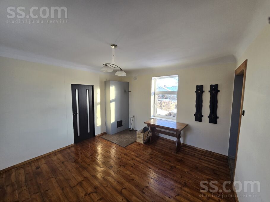 Lauku 4, Ventspils un raj., Ventspils — dzivoklis