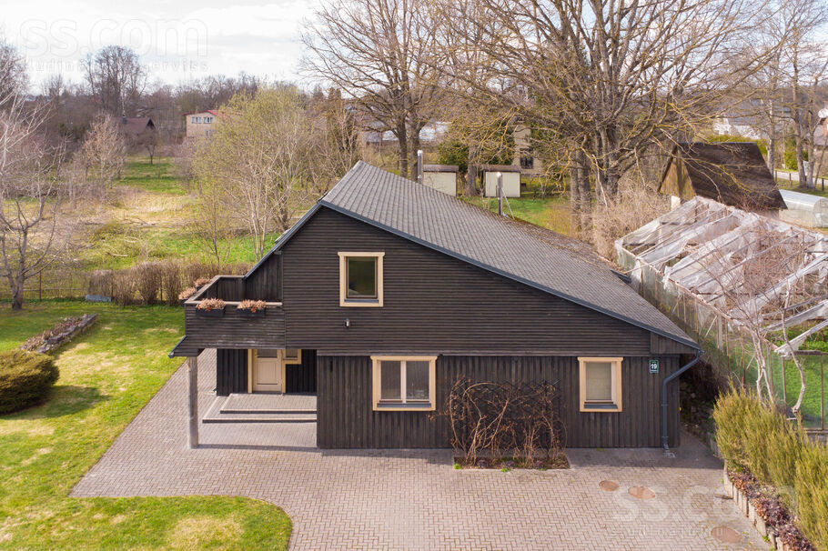 Ievu iela 19, Ogre un raj., Ikšķile — maja