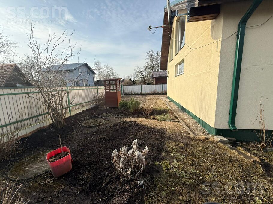 Medus iela 21, Garupe, Rīgas rajons, Carnikavas nov. — maja