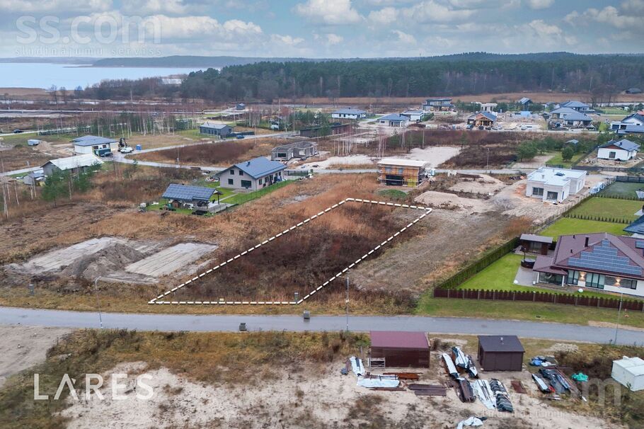 Juglas 1, Rīga — maja