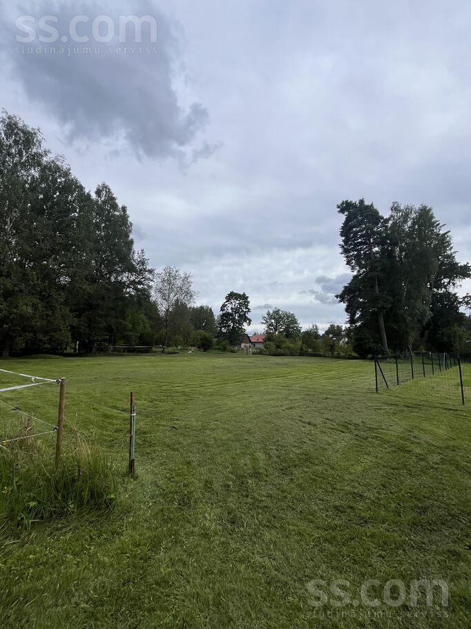 Andreja Pumpura iela 28b, Ogre un raj., Lielvārde — zeme