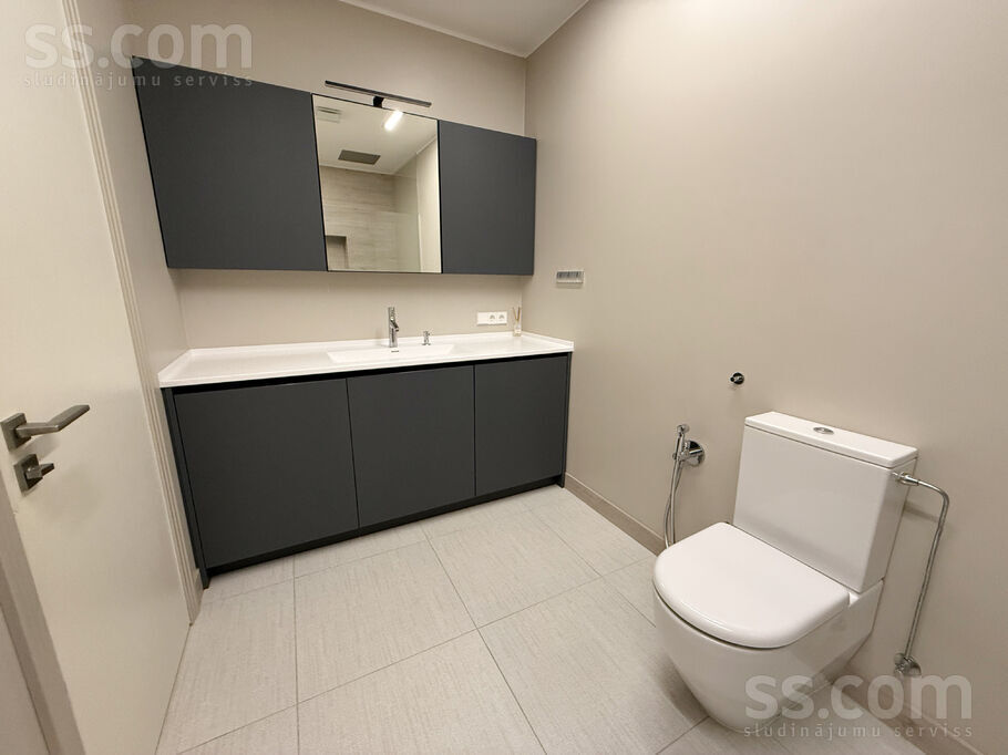 Zvejnieku 24, Rīga — dzivoklis