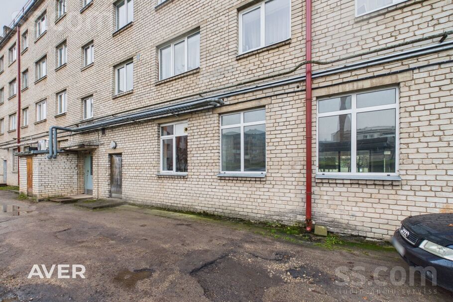 Raiņa iela 12, Valka un raj., Valka — telpa