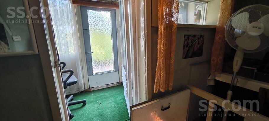 Buru iela 32, Ziemeļblāzma, Limbaži un raj., Skultes pag. — maja