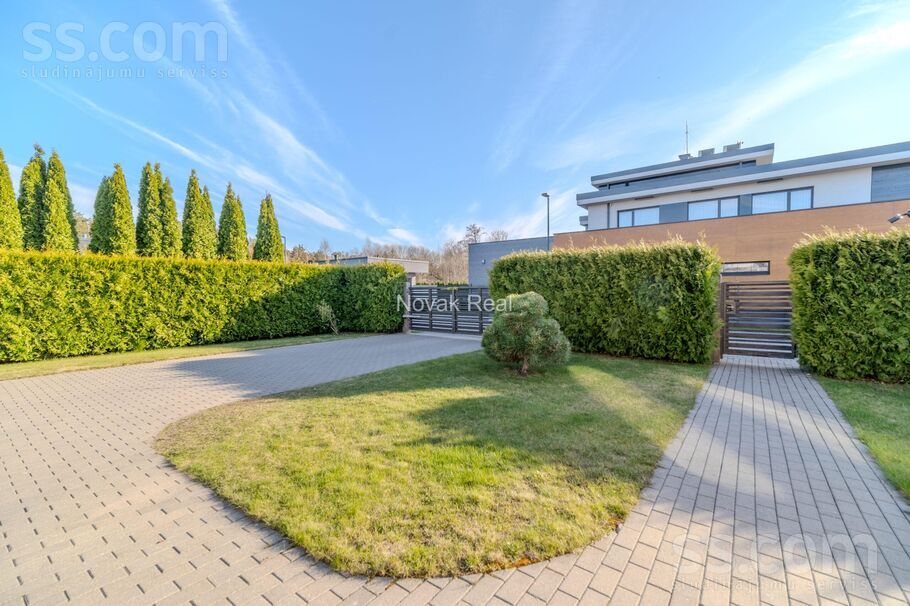 Laipu iela 2, Jūrmala — maja