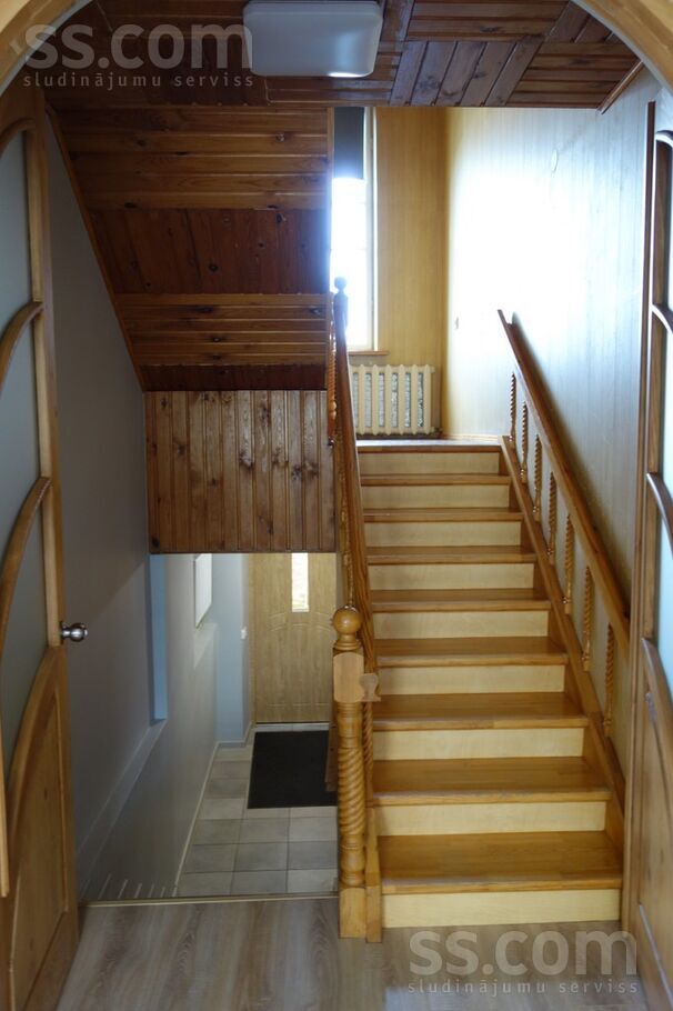 Upeņu iela 10, Rīgas rajons, Sigulda — maja