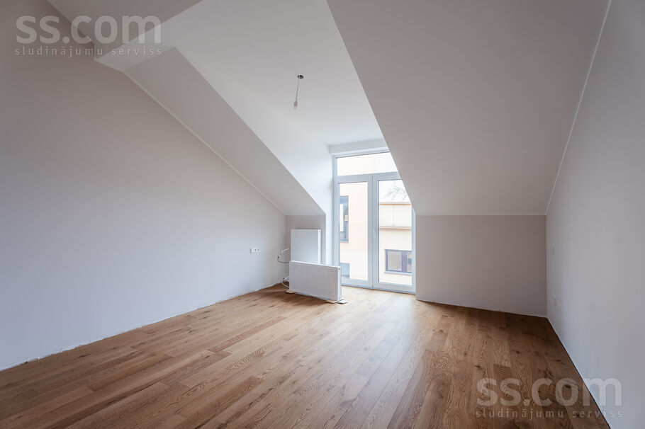 Aspazijas bulv. 20, Rīga — maja