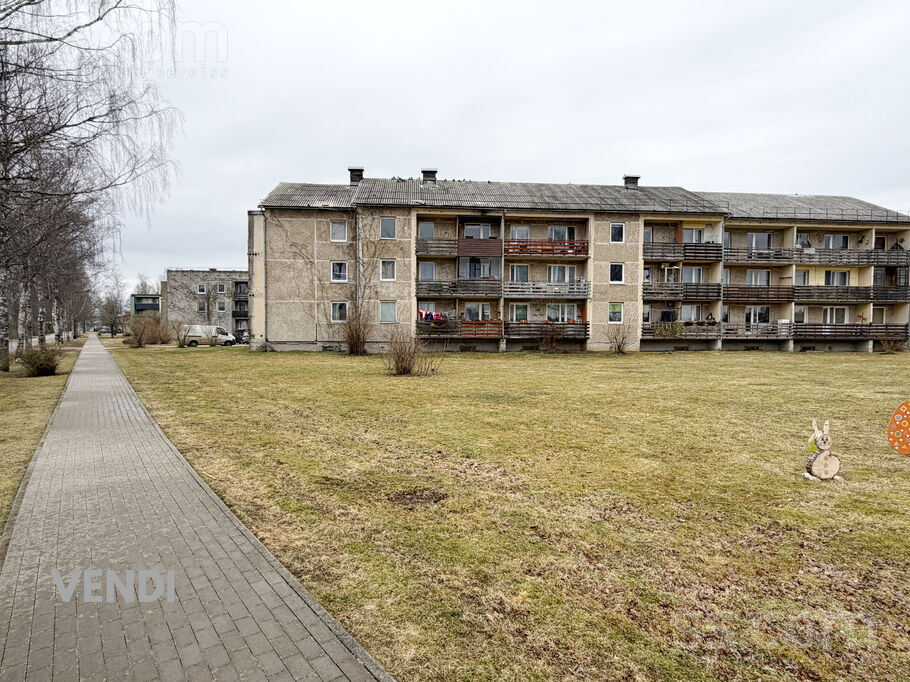 Saullēkti 23, Valmiera un raj., Bērzaines pag. — dzivoklis