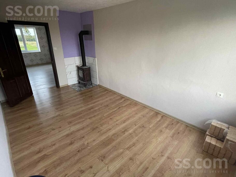 Mežciems 9, Launkalne, Valka un raj., Launkalnes pag. — dzivoklis