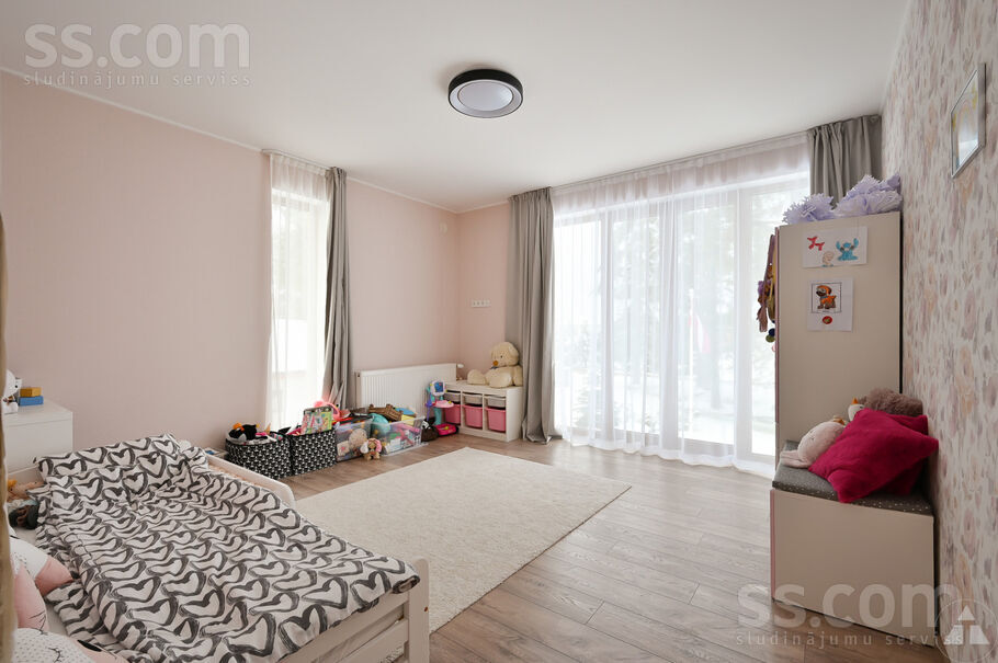 Saulpādes, Turkalne, Ogre un raj., Ikšķiles l. t. — maja