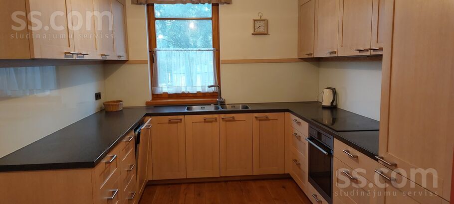 Vidus prospekts 31, Jūrmala — dzivoklis