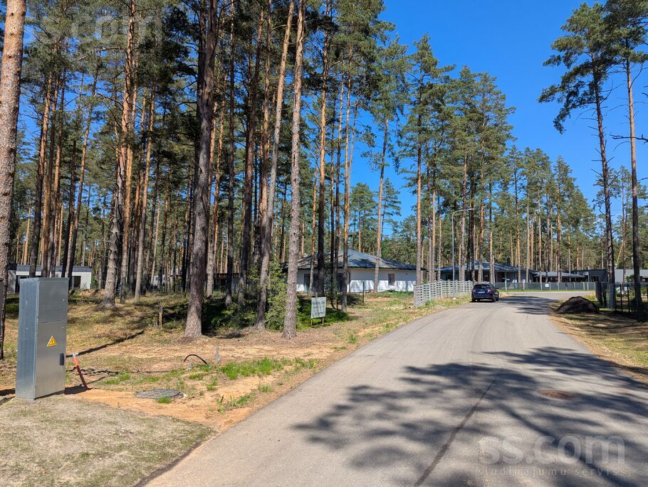 Astrīdas iela 15, Baltezers, Rīgas rajons, Garkalnes nov. — zeme