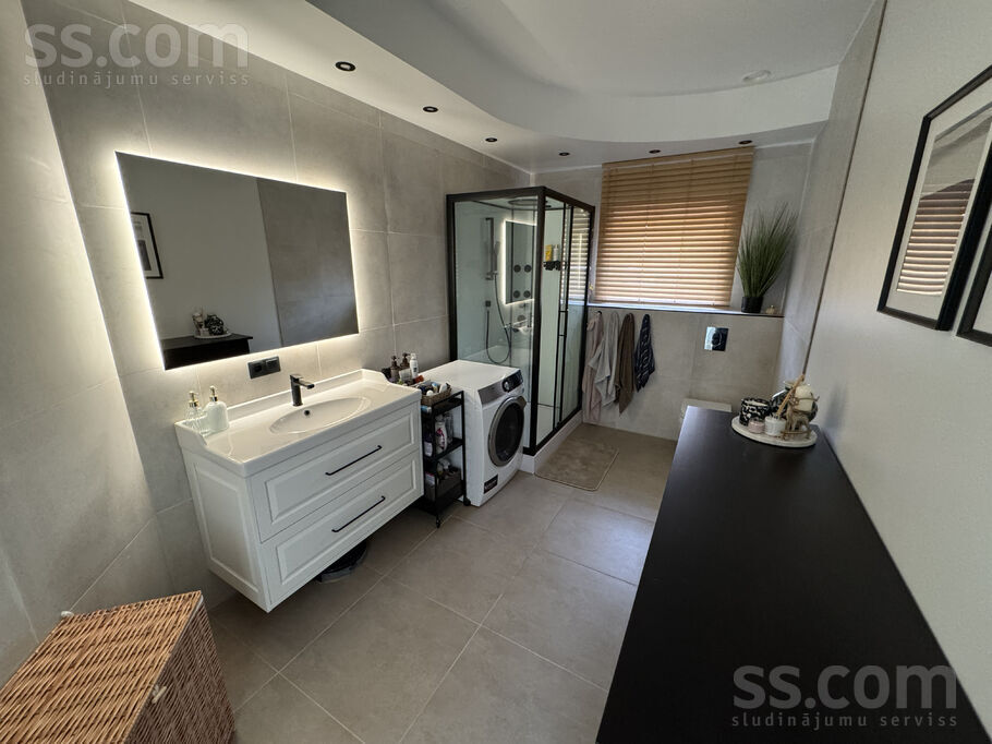 Upleju 12, Mārupe, Rīgas rajons, Mārupes pag. — maja