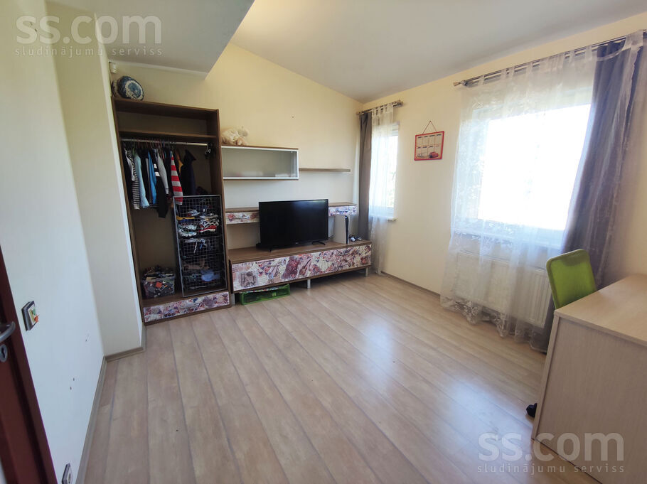 Kālavu 6, Mežāres, Rīgas rajons, Babītes pag. — maja