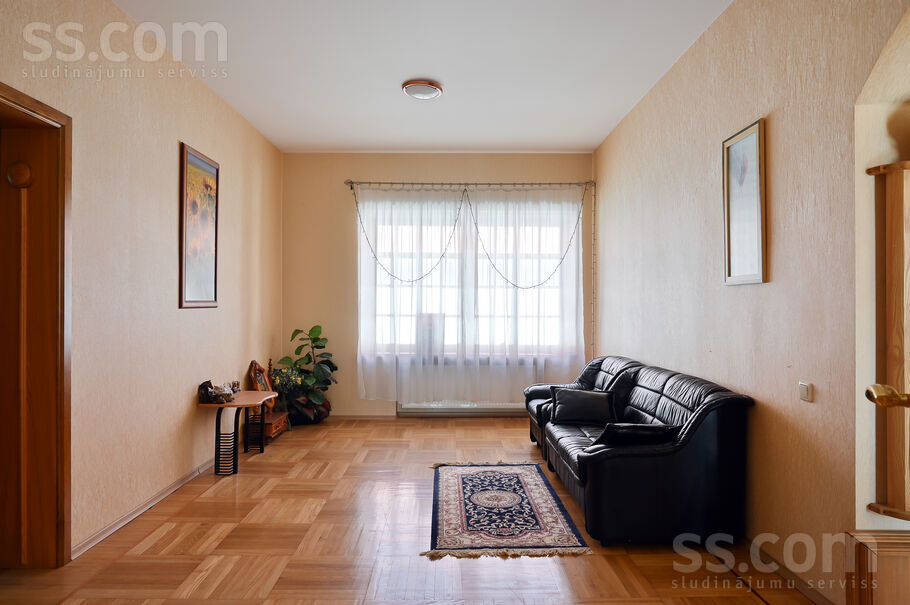 Dzenu iela 6, Kalngale, Rīgas rajons, Carnikavas nov. — maja