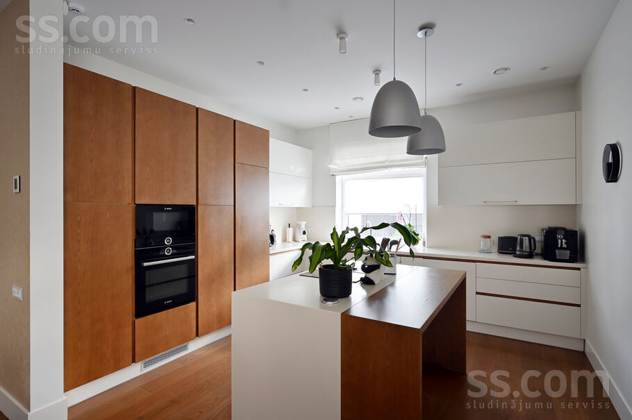 Maijrožu iela 4, Sunīši, Rīgas rajons, Garkalnes nov. — maja