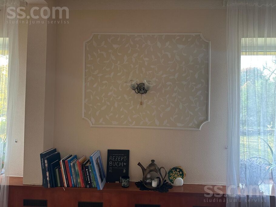 Krasta, Ogre un raj., Ogre — maja