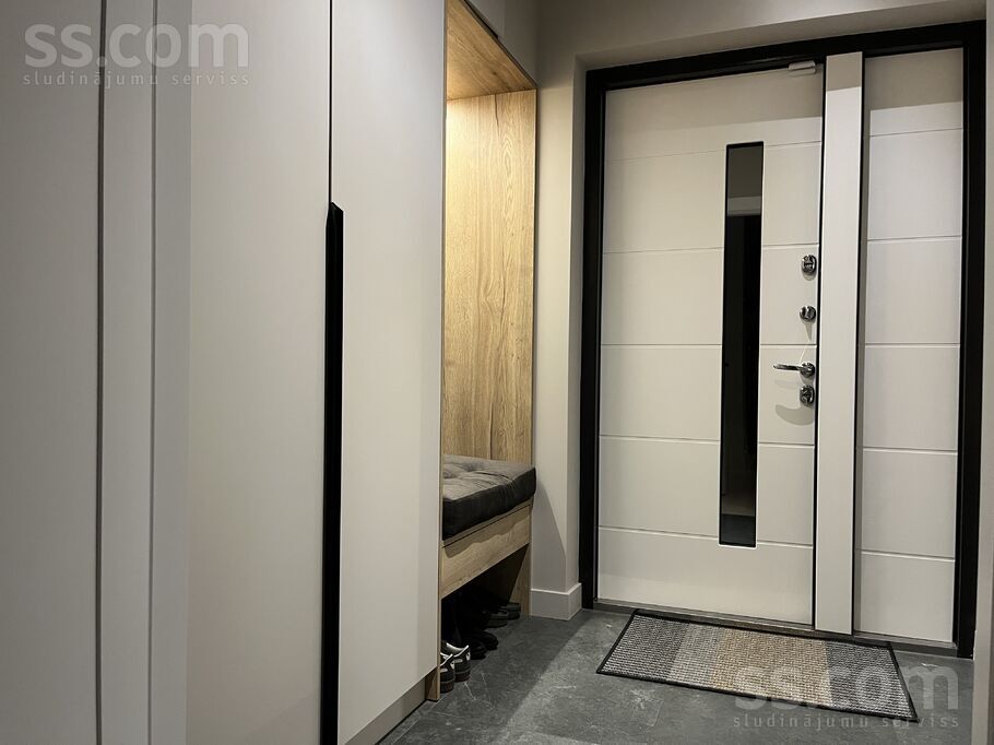 Lapeņieki, Abavas 5, Rīgas rajons, Baloži — maja