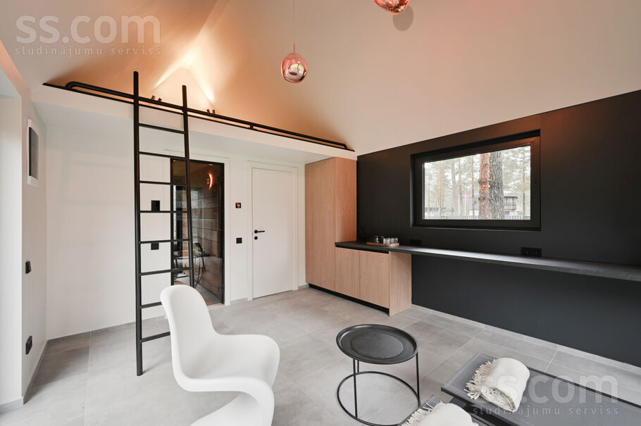 Ričarda 100, Baltezers, Rīgas rajons, Ādažu nov. — maja