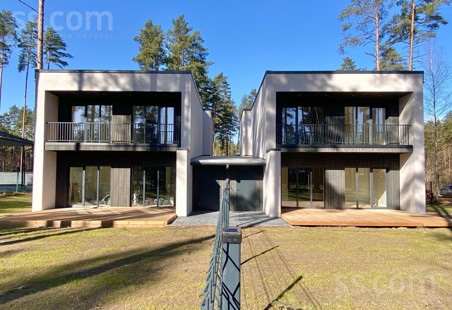 Dzintaru iela 4, Berģi, Rīgas rajons, Garkalnes nov. — maja